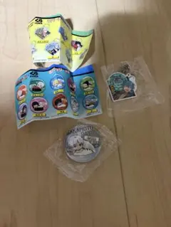 SAKAMOTO DAYS くら寿司 ラバーチャーム 缶バッジセット