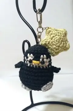 ハンドメイド　ペンギン　星　あみぐるみ　キーホルダー