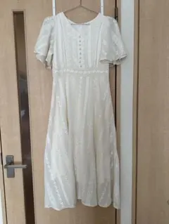 ⑰tocco closet 刺繍半袖ロングワンピース