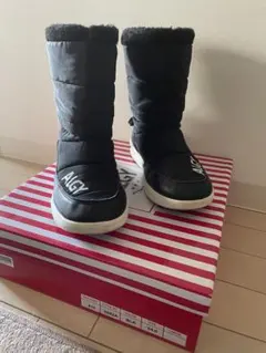 Item thumbnail for item a9421911-4462-4c04-a280-47d9b77c329b