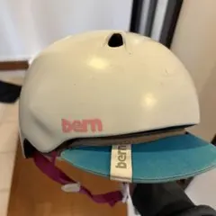 bernバーン キッズヘルメットNinaピンク総柄インナーフリース付S-M黒