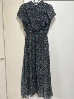 Honeys 花柄フリルワンピース　ブラック　M