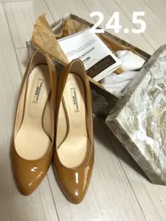 セブントゥエルブサーティー　ハイヒール パンプス　キャメル×ピンク