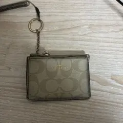 COACH ベージュ パスケース IDウィンドウ付き