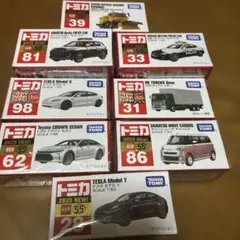 トミカ ミニカーセット TESLA/UDトラック/スカイライン