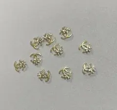 ネイルパーツゴールド ストーン 10個せっとで販売中。のサムネイル