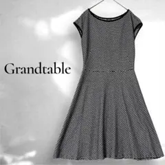 Grandtable ひざ丈 ワンピース フレアスカート フレンチスリーブ