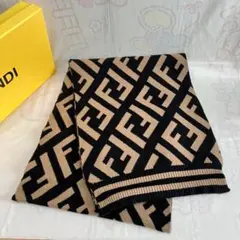フェンディ マフラー