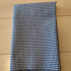 ネイビーとホワイトのギンガムチェック生地　はぎれ　約125×50cm