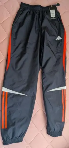 【新品】アディダス　ピステパンツ　サッカートレーニングウェア Sサイズ