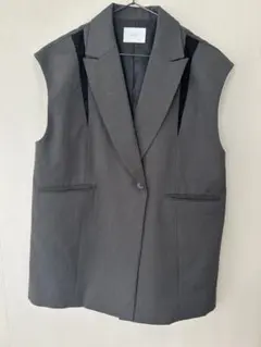HARE ベスト ジレ グレー Fサイズのサムネイル