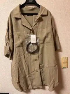 ベージュ オーバーサイズ 半袖シャツ ベルト付き