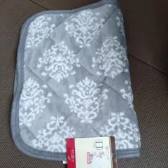 Item thumbnail for item 24148ff9-d42e-40d0-9bab-f89b5dae56a3