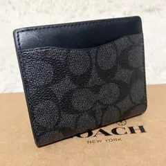 【新品同様】 希少 COACH シグネチャー 二つ折り チャコールのサムネイル