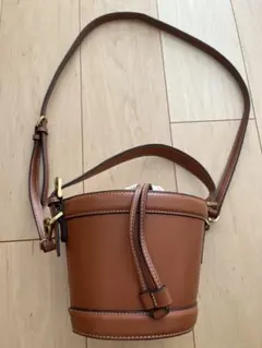 ZARAバケットバッグ