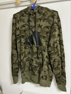 adidas オリーブカモフラージュ パーカー LL