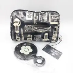 ♥新品・美品♥MARY QUANT 人気のコスメ柄 化粧品ポーチ　手鏡付き