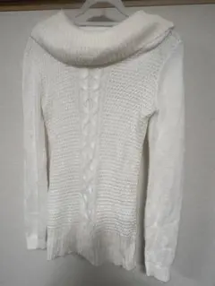 Forever 21 ホワイト ケーブルニット セーター