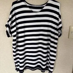 ボーダー柄 Vネック 半袖Tシャツのサムネイル