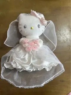 希少⭐︎ハローキティ 伊藤羽仁衣コラボウエディングドールぬいぐるみ 希少⭐︎ハローキティ 伊藤羽仁衣コラボウエディングドールぬいぐるみ