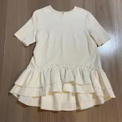 【美品】アベニールエトワール 裾フリルカットソー ホワイト