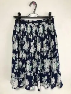 プリーツスカート