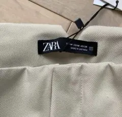 ZARA ベージュ ワイドレッグスラックス