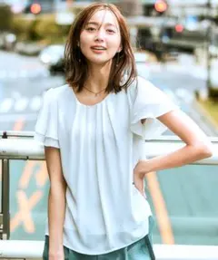 ニッセン フリルブラウスのサムネイル