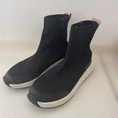 ZARA ソックスブーツ　ブーツ　スニーカーブーツ　22.5のサムネイル