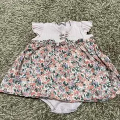 Bebe Petit Pois Vert フリル袖ロンパース