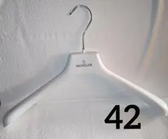 MONCLER ホワイト衣類ハンガー サイズ42のサムネイル