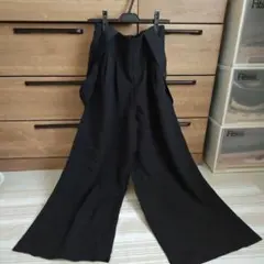 ブラック ワイドレッグ サロペット