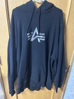 ALPHA INDUSTRIES ブラックパーカー 4L