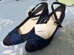 marie claire bis パンプス ネイビー 22.5cmのサムネイル