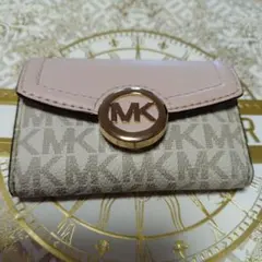 MICHAEL　KORS　マイケルコース　キーケース
