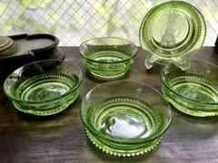 ウランガラス　アンティークガラス　アイス皿　× １３ ウランガラス アンティークガラス アイス皿 × 13 - メルカリ