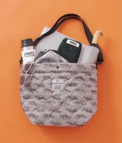 kiu フリークスストア