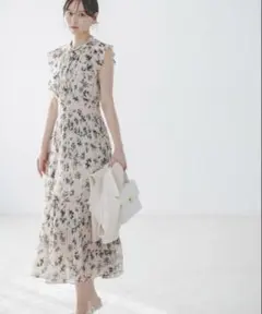 【新品タグ付き】SNIDEL Sustainableフリルワンピース