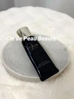 clé de peau 化粧下地 SPF25・PA++ - メルカリ