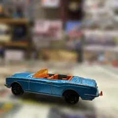 Matchbox ミニカー ブルー コンバーチブルのサムネイル