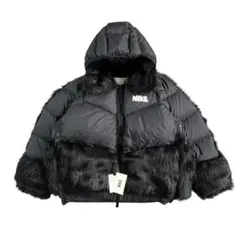 NIKE ✕ sacai　コラボ　フェイクファー付き　ダウンジャケット　M sacai×NIKE】即完売の人気コラボダウン コーデ&レビュー【レディース