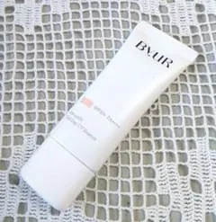 ByUR バイユア セラムフィット ヴェール デイ UV エッセンス 40ml