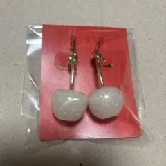 Liquem / リキュエム / チェリーピアス　ホワイトラメ