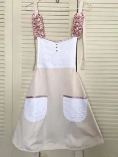 pink trick エプロン フリル ベージュのサムネイル