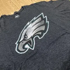 は*ん様 NFL イーグルス 47Brand ロゴTシャツ サイズXL 古着のサムネイル