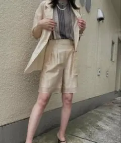 ベージュ ショートパンツセットアップ