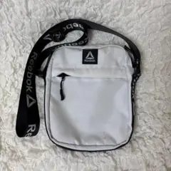 Reebok ショルダーバッグ カバン