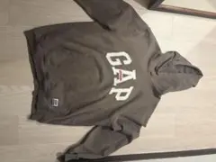 GAPパーカー