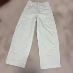 ユニクロ ワイドフィットカーブパンツ 薄いグリーン W61レディース