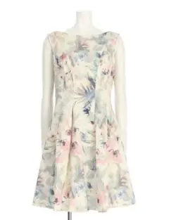 新品！ポーランドAWAMA淡い花柄ワンピース